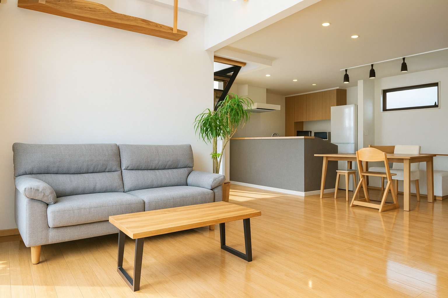 新築　フロアコーティングと無光触媒施工のタイミング